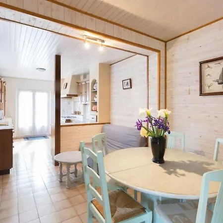 Holiday home Malo Maison Plain Pied Avec Jardin Clos Pres Gare Du Sillon Chien Admis Fibre